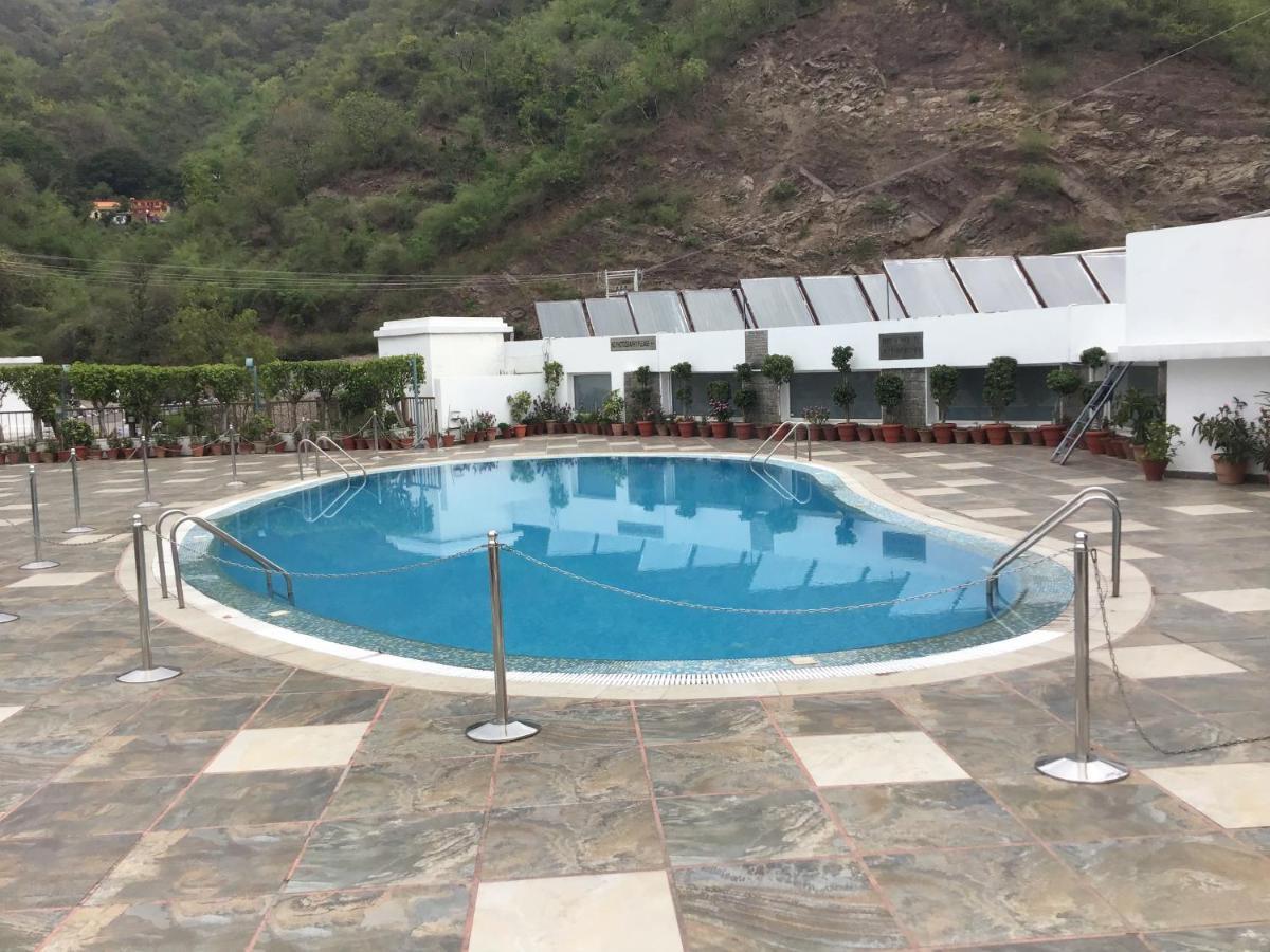 Timber Trail Base Resort - At The Foothills Of Adventure Parwanoo Exterior photo
